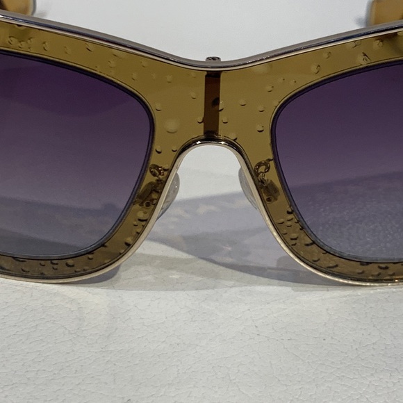 New Women’s Balenciaga Sunglasses - Picture 12 of 14